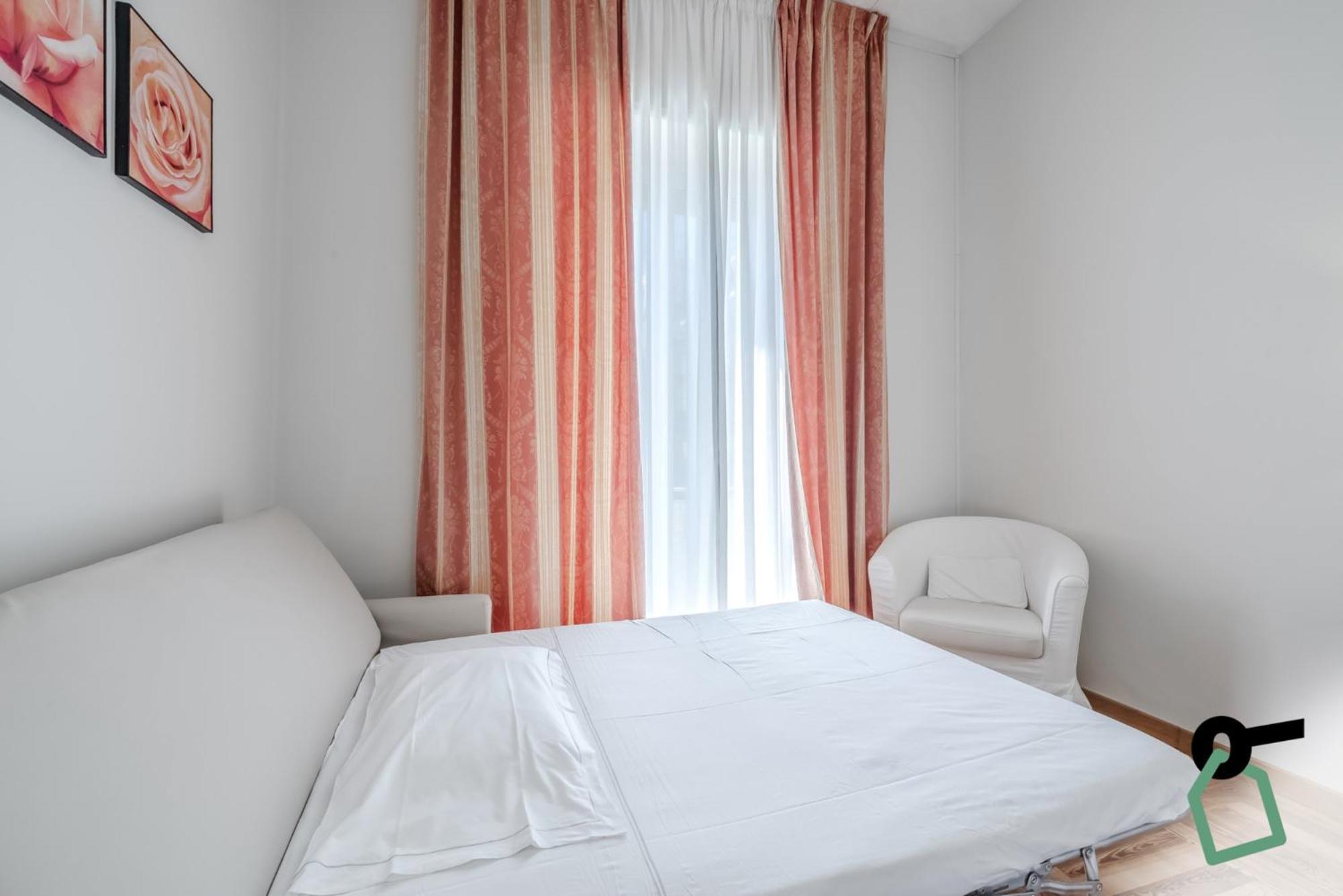 Hotiday Room Collection - Mediterranee Алассио Экстерьер фото